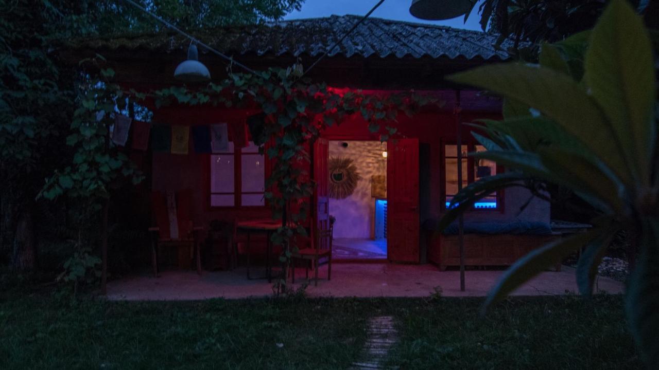 Karma Hostel Martvili Ngoại thất bức ảnh