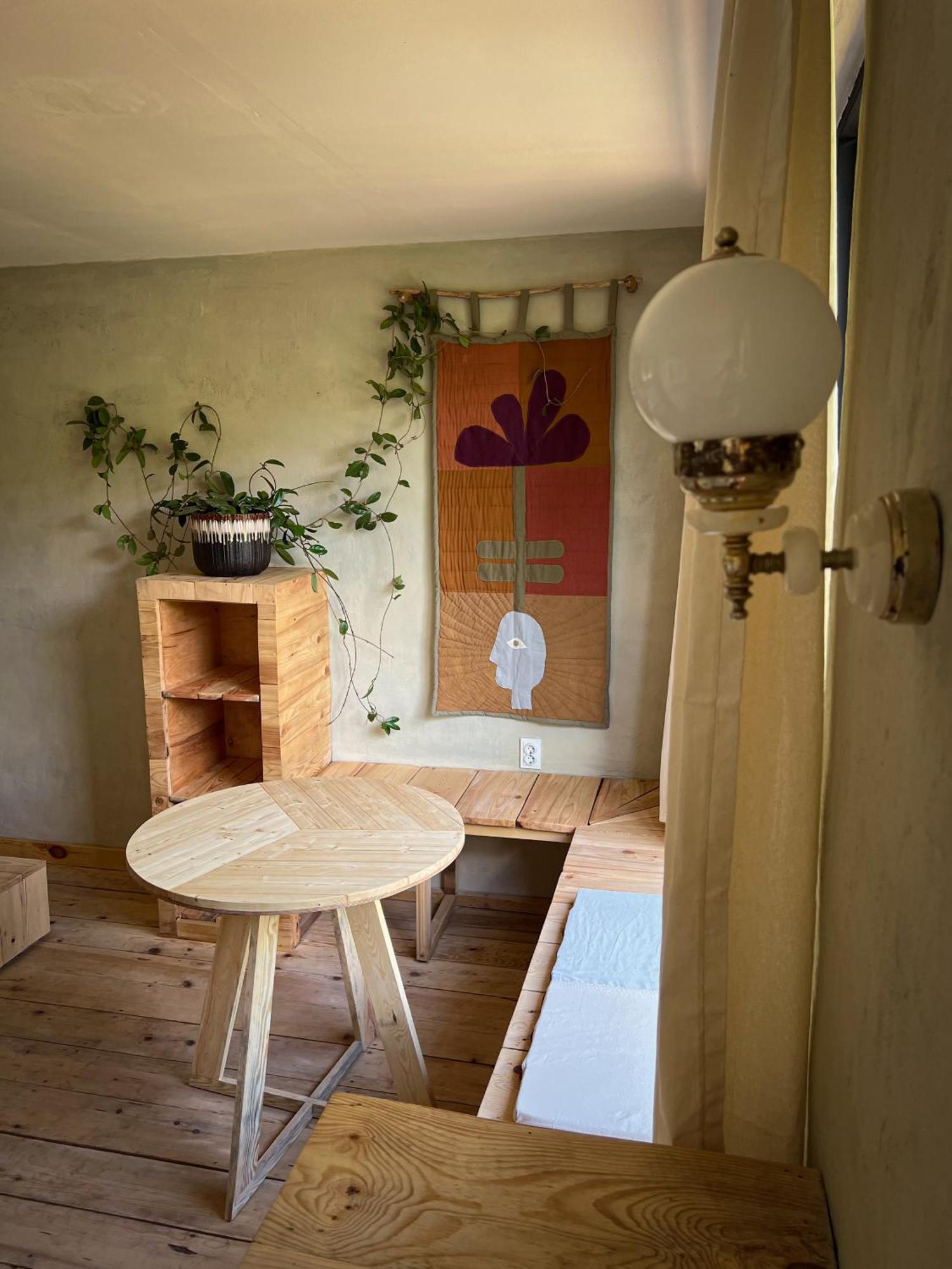 Karma Hostel Martvili Ngoại thất bức ảnh